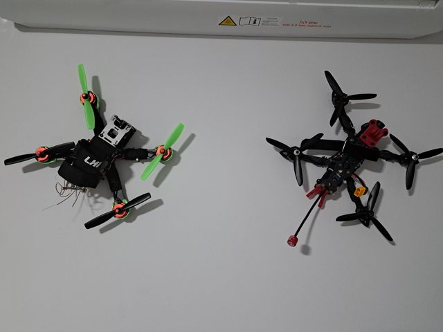 רחפן FPV